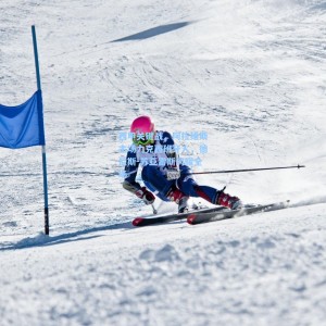 爱游戏体育_西甲关键战，阿拉维斯主场力克西班牙人，德尼斯-苏亚雷斯闪耀全场